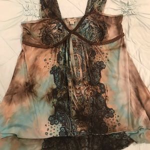 Beautiful Live and Let Live flowy top